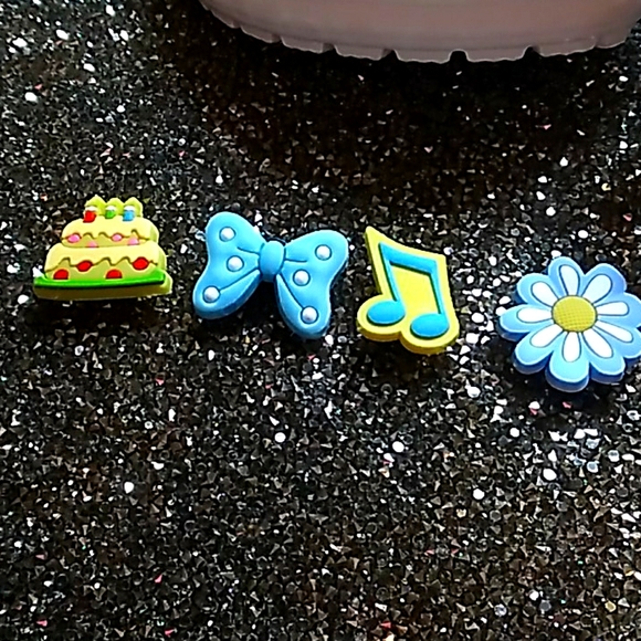 CROCS JIBBITZ PACK OF 8 - Picture 2 of 3